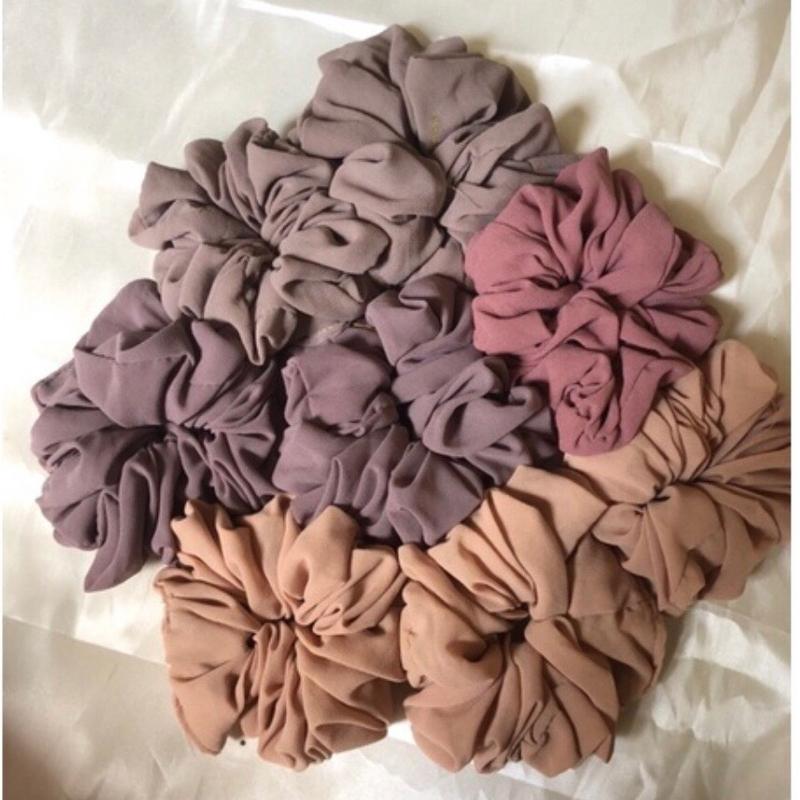 SCRUNCHIE BY NIDHASHIJAB Scrunchies 3