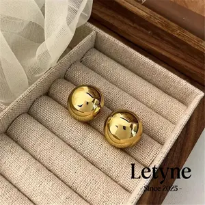 [Letyne]  Anting Untuk Kombinasi Unik Permukaan Berkilau Geometri Bola Kecil Dan Setengah Bola A535