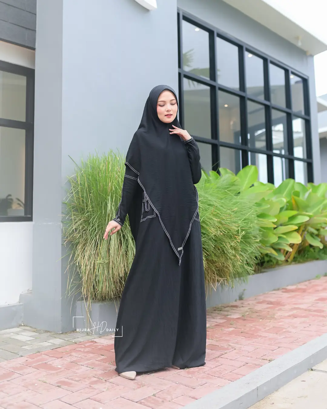 Maheera Abaya | Gamis Syari Set Khimar Pet Dress Muslim Wanita Gold Mewah