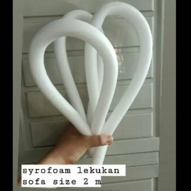 styrofoam selip lekukan sofa