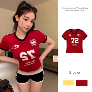 2026 Crop Top Atasan Wanita Korean Kaos Wanita Vintage Amerika Sporty Lengan Pendek Leher V Pas Badan