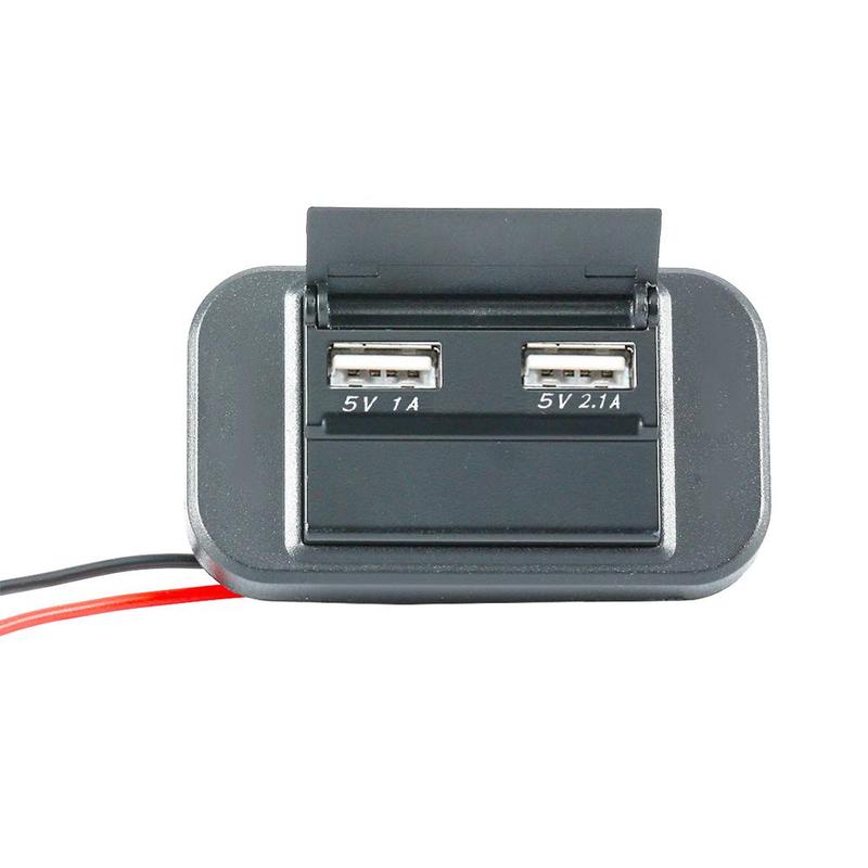 Product Introduction of Car 5V/1A 5V/1.5A PD 2 USB Port Fast Charger Socket Power Charge Outlet Panel D0J8 52