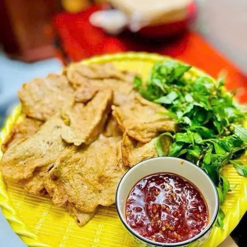 Món chả cá cuộn rau râm thật hấp dẫn Food Chua Snack Cake Cay