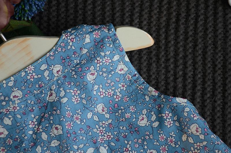 Product Introduction of Summer Children Sleeveless Bow Vest+shorts Floral Two-piece Suit 9