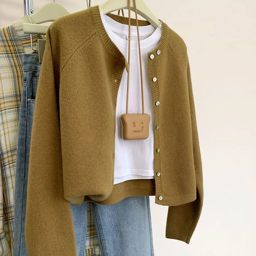 Short Knitted Cardigan Women's Spring and Autumn Soft Waxy Sweater