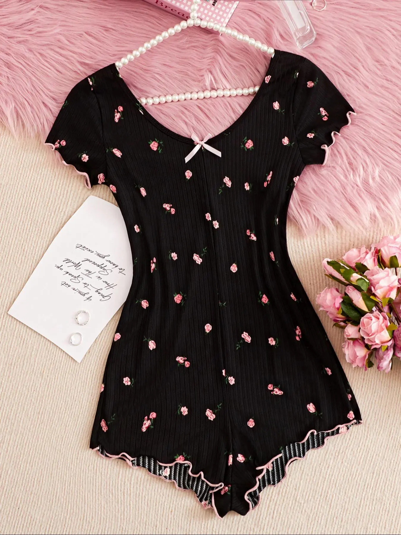Women's Floral Print Bow Front Lettuce Trim Romper, Casual Scoop Neck Short Sleeve Romper for Daily Wear, Summer Outfits 2024, Ladies Sleepwear for All Seasons, Boo Basket Items for Gf Valentine's Day, Gift, Pyjamas for Women