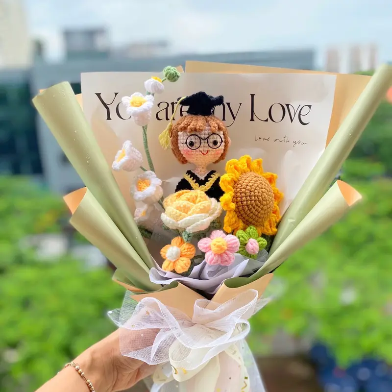 Bó hoa tốt nghiệp bằng len handmade, hoa cử nhân 0