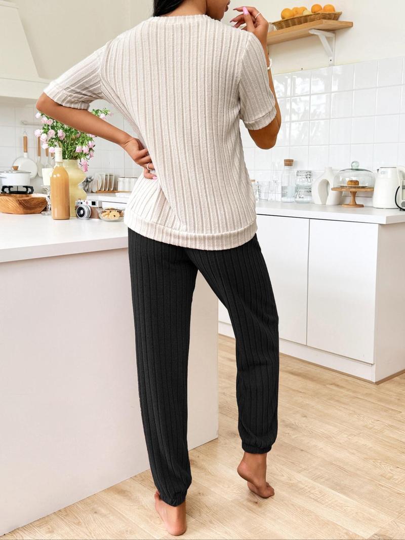 Product Introduction of Women's Love Print & Letter Embroidery Shortsleeve Top & Elastic Waist Pants Pyjama Set, Summer Sets, Valentine's Day Lady Comfortable Round Neck Short Sleeve Tee & Ribbed Trousers Pj Set, Sleepover Supplies for Girls, Gift for Her Loungewear Pajamas 9