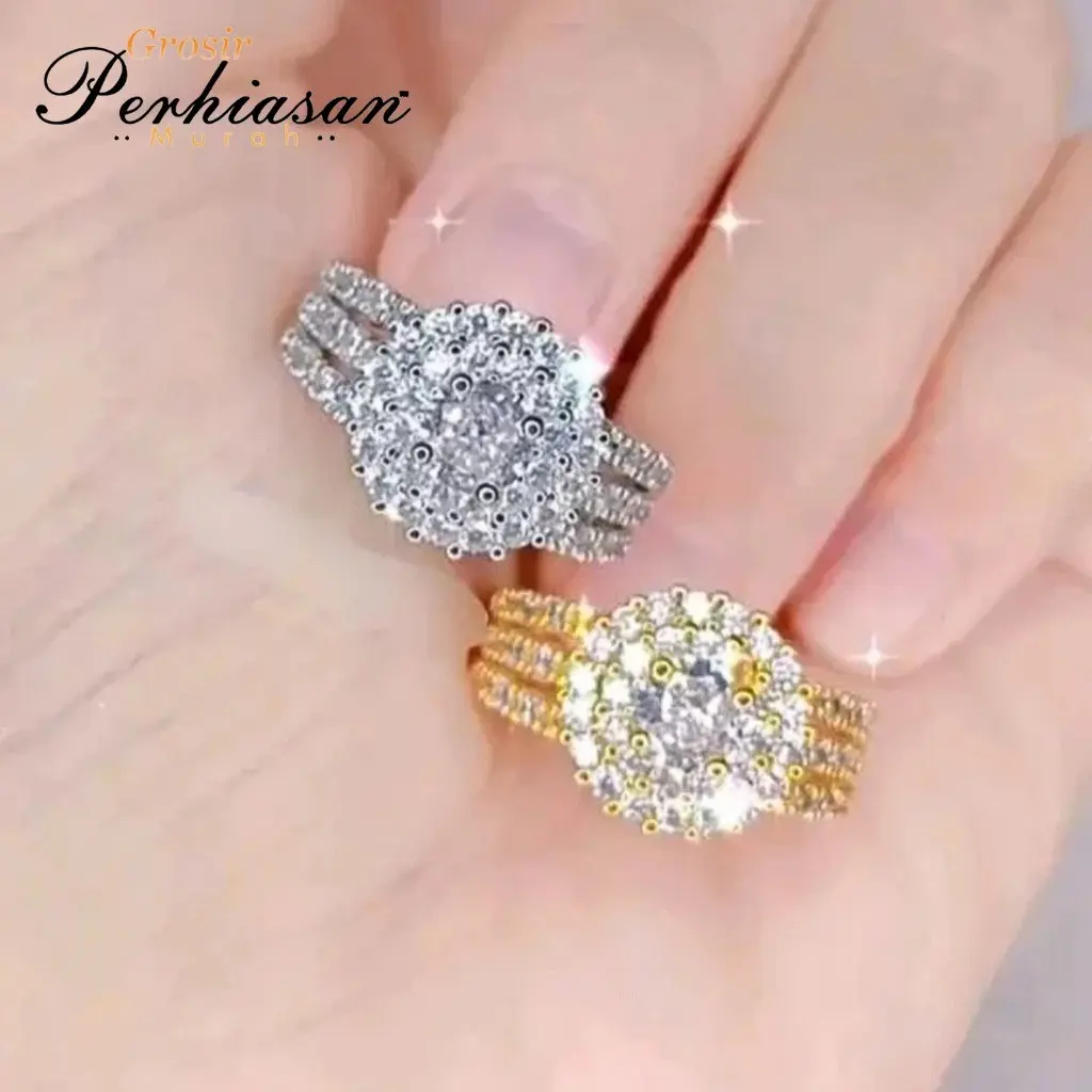 Cincin Wanita Titanium Motif Full Permata Lapis Emas Dan Perak