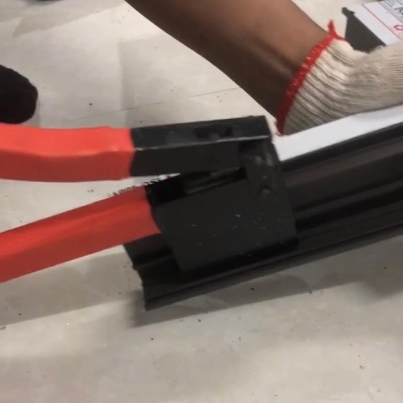 Kìm bấm gân chốt cửa nhôm cho nhôm xingfa 55