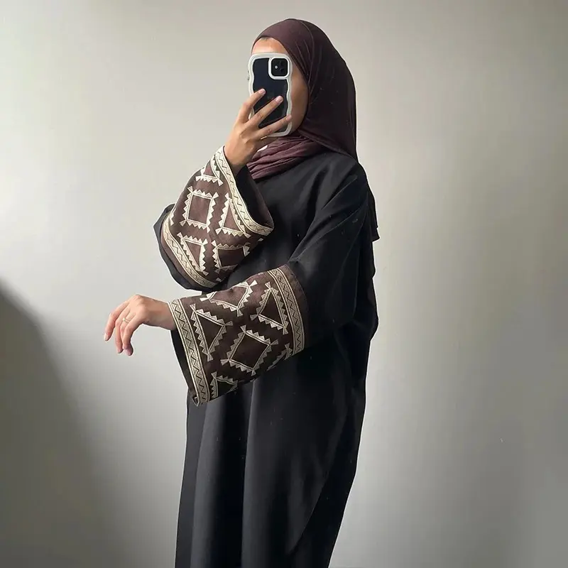 2025 Muslim Middle East Dubai Women's Embroidered Bat Sleeve Loose Cardigan Gown Dress dress  abaya  top 1
