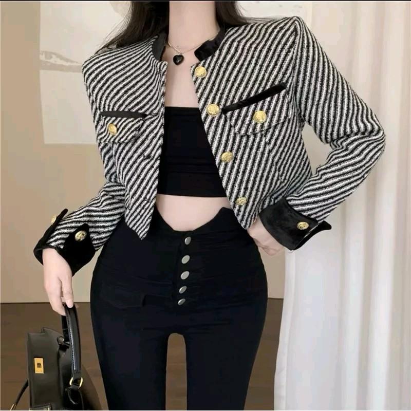 Áo dạ tweed kẻ cao cấp, hàng hai lớp, chất dạ tweed mềm mại cổ tròn Mùa đông Màu đen Top Jacket Women Nữ