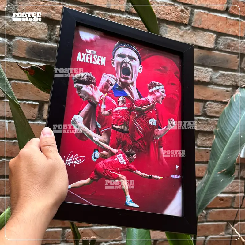 Khung ảnh poster CẦU LÔNG VIKTOR AXELSEN gồm 2 kích thước để bàn A5 (18cm x 24cm), treo tường A4 (24cm x 35cm) Decor Decor Phòng 3