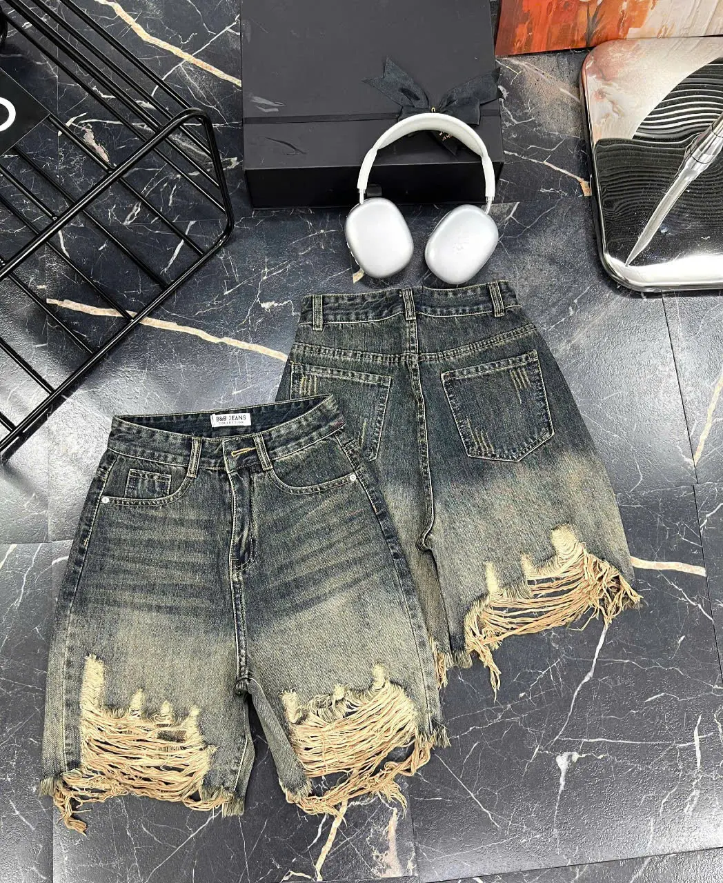 [LSN]Quần Jean Ngố Nữ Rách Lai Trước Và Sau Wash Loang 523 - 524