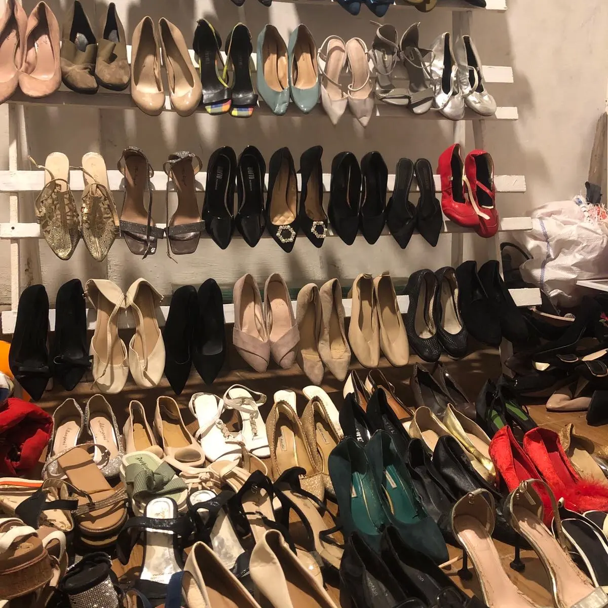 Sepatu wanita