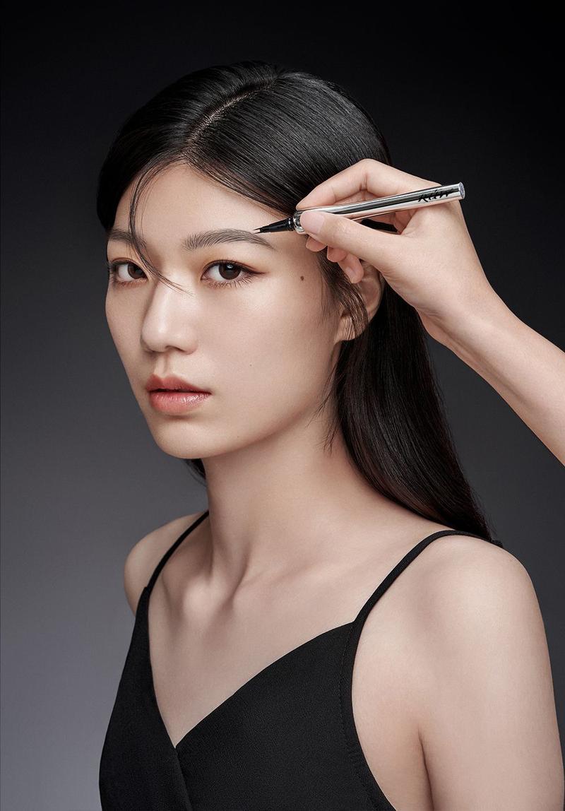 Product Introduction of Sanzi Tang Two-Prong Eyebrow Pencil Long-Lasting Makeup Waterproof Sweat-Proof Natural Wild Eyebrow Liquid Pencil Student Eyebrow Pencil 0