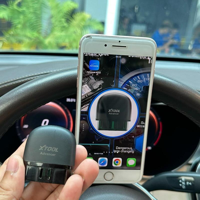 Thiết bị chẩn đoán thông minh XTOOL AD20PRO - đọc, xoá lỗi, xem data, kích hoạt cài đặt, giám sát hành trình, HUD 5