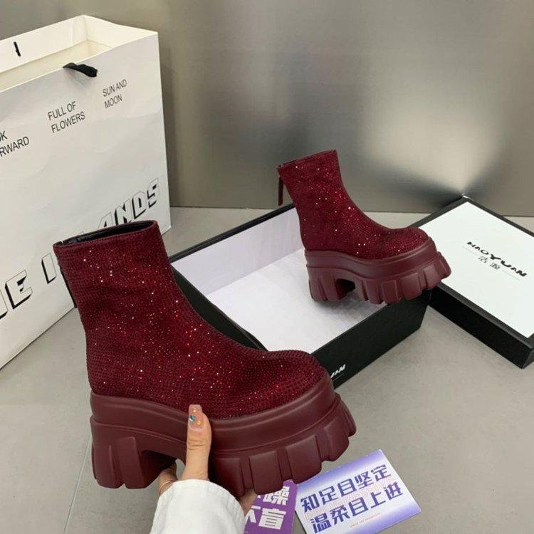 Bốt Nữ, Màu Đỏ, Gót Vuông, Đế Dày, Khóa Kéo Sau, Thời Trang, Bốt đính đá, Gót Cao, Cỡ 35-39