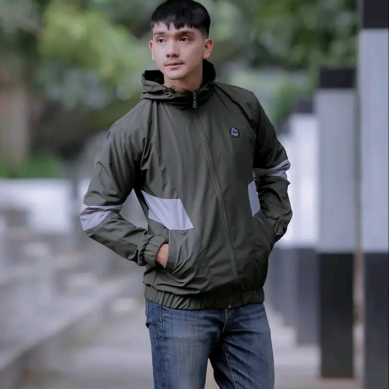 Jaket casual perasut pria waterprof simple elgan Setrip Santai Waterproof 2
