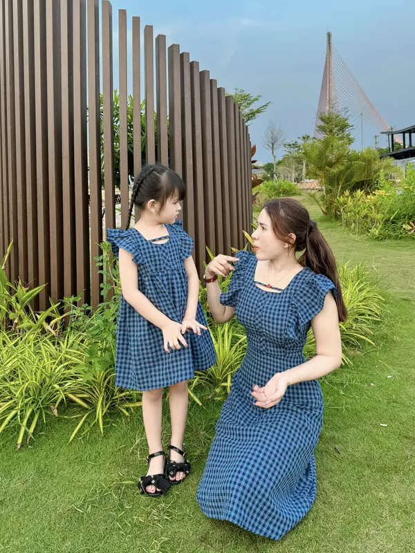 Bnstyle Váy Đôi Mẹ Và Bé Hoạ Tiết Caro Xanh Tay Cánh Tiên Mb 202407 Top 0