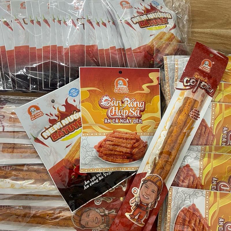 combo 75 MÓN ĂN CÙNG BÀ TUYẾT ( 30 sanck cột điện 30 sanck nem nướng phên 15 sanck gân rồng hấp sả) Snack Ăn Vặt Food Cake Candy