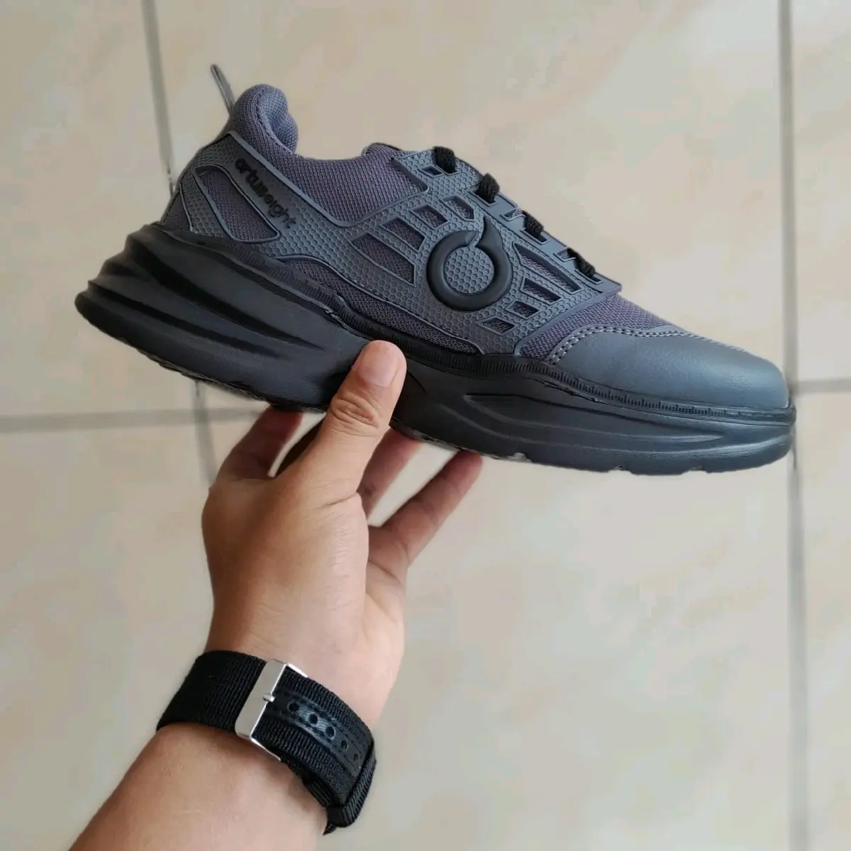 sepatu running dewasa sepatu joging /lari ,sepatu olahraga pria/wanita Outdoor