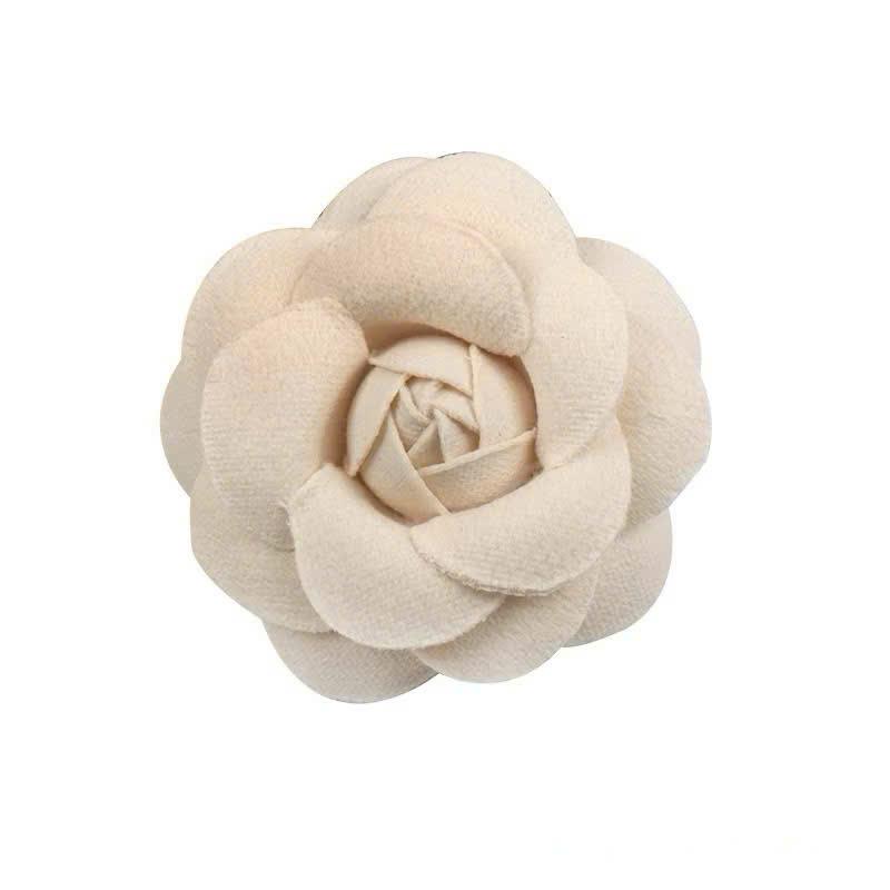 Ngolas - Hoa Trà Dạ Cao Cấp cấp Handmade Màu Nude Có Ghim Sau Cài Áo 2