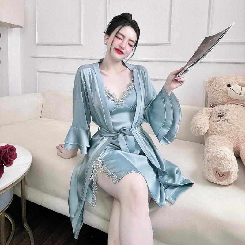  Set Váy Ngủ 2 Dây Kèm Áo Choàng Lụa Tơ Mịn Mát Có Mút Rời Đồ Ngủ Nữ Sang Trọng Ren Hoa Sen Voan Màu Trơn Kem Xanh Váy Ngủ Voi Sen Chất Liệu Sang Trọng Freesize 40kg-65kg 