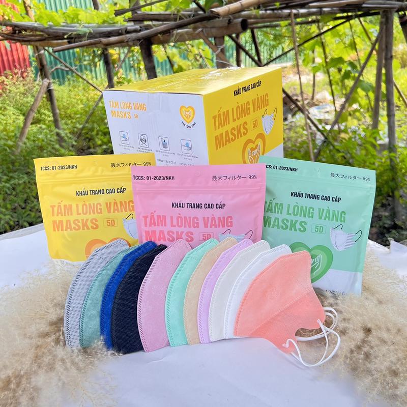 Thùng 200 cái khẩu trang 5d  Tấm Lòng Vàng người lớn 3 lớp kháng khuẩn đẹp dùng 1 làn