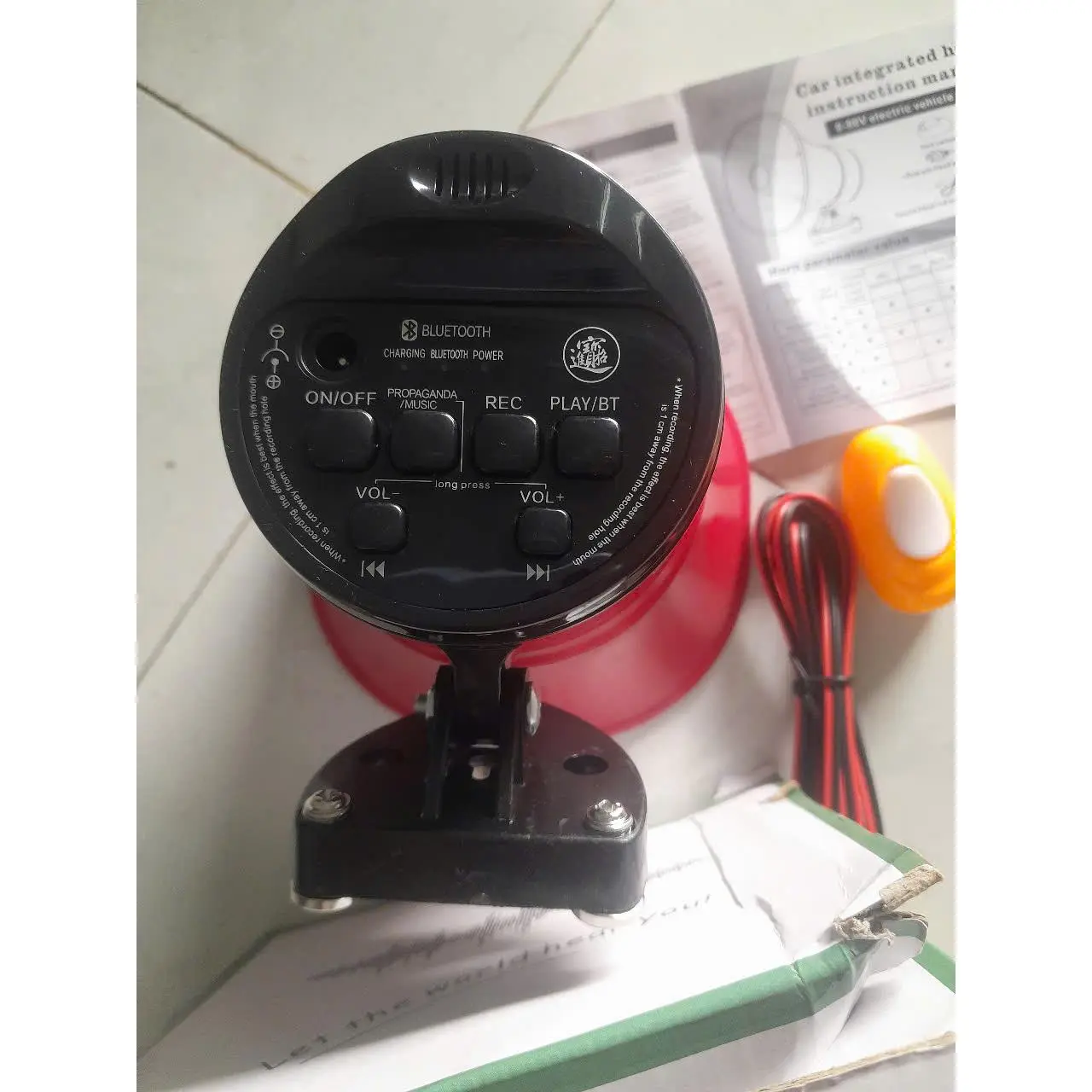 loa rao hàng kẹp bình acquy 12v có mp3 có bluetooth,thu tiếng lặp đi lặp lại