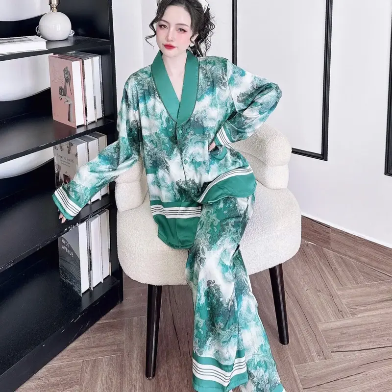 Đồ bộ pijama lụa latin cổ sam hoạ tiết hoa văn màu  xanh ve chai sang trọng có bigsize đến 90kg