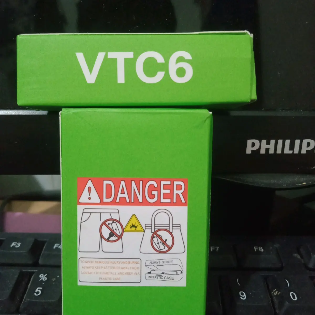 BATTERAI 1 BOX ISI 2 PCS  VTC6 3000mah BATTERAI  HARGA MURAH Pengisian Daya Cepat Baterai