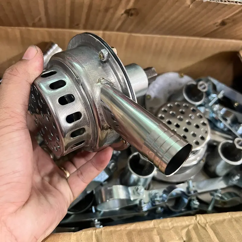 Đầu bơm nước tưới cây gắn máy cắt cỏ loại răng trong 10 li 1