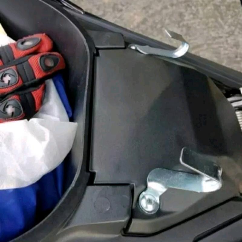 Gantungan Cantelan Helm Yamaha Nmax 155 2015 - 2019 2