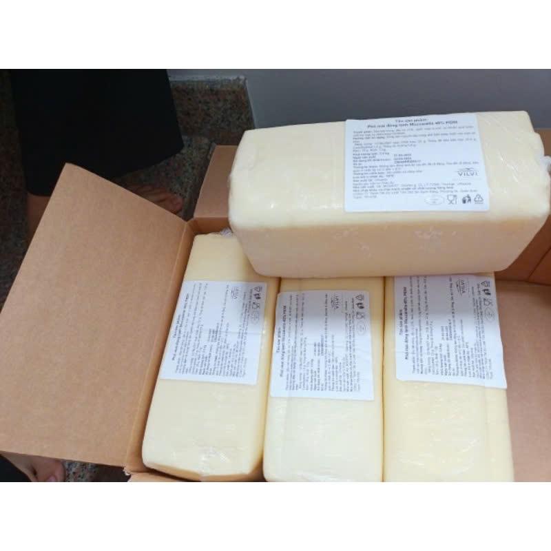 SHIP TOÀN QUỐC 2,5KG PHÔ MAI KÉO SỢI MOZZARELLA ĐỨC NGUYÊN KHỐI CÓ HÚT CHÂN KHÔNG. 1 ĐÁ GEL VÀ 1 THÙNG XỐP GIÚP GIỮ NHIỆT keosoi