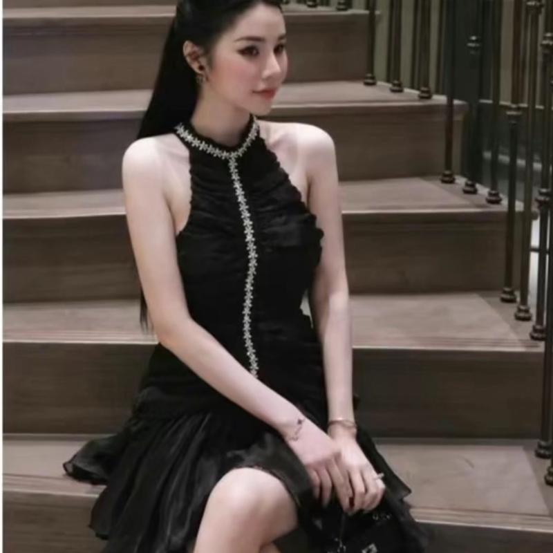 Đầm nhún cổ yếm đính dây đá dáng xoè kèm quần rời Nữ 2