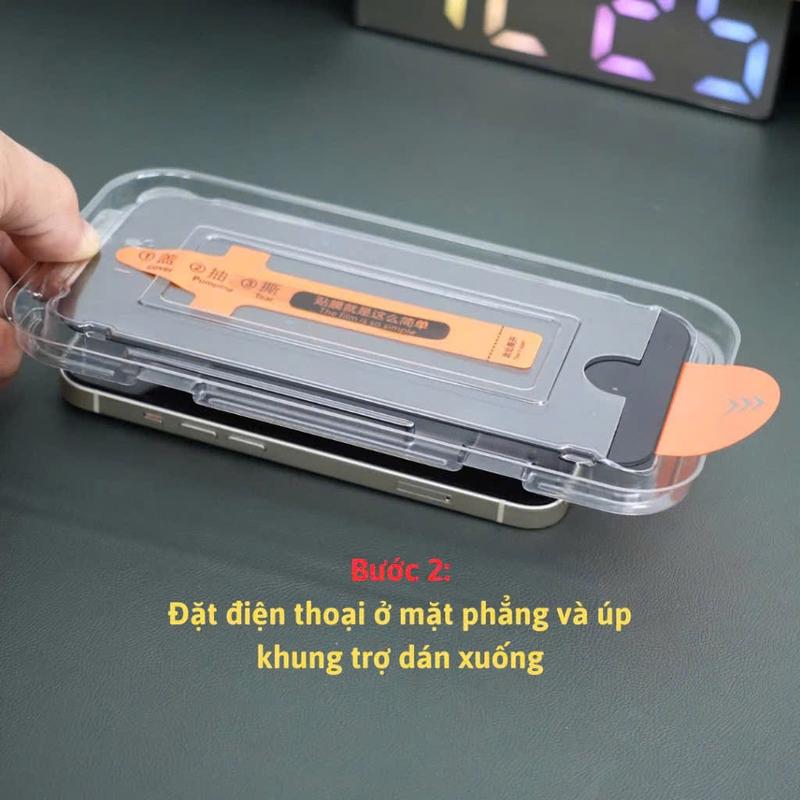 (TỰ RÚT BỤI ) COMBO 3 KÍNH Cường Lực KingKong VMOX Chống Nhìn Trộm Có Khung Tự Dán Tại Nhà, Tặng Kèm 1 Ốp trong Từ Tính 70k + Mèo Thần Tài Dán Máy, 88F1CASE Phone KEM 4