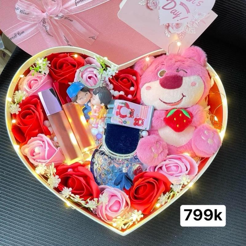 Combo quà 02 son Hàn quốc, nước hoa Charme AC , kẹp tóc , gấu bông