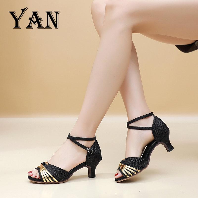 Product Introduction of YAN Sepatu Dance Wanita Sepatu Hak 5cm Sepatu Dansa Latin/ Line Dance 42