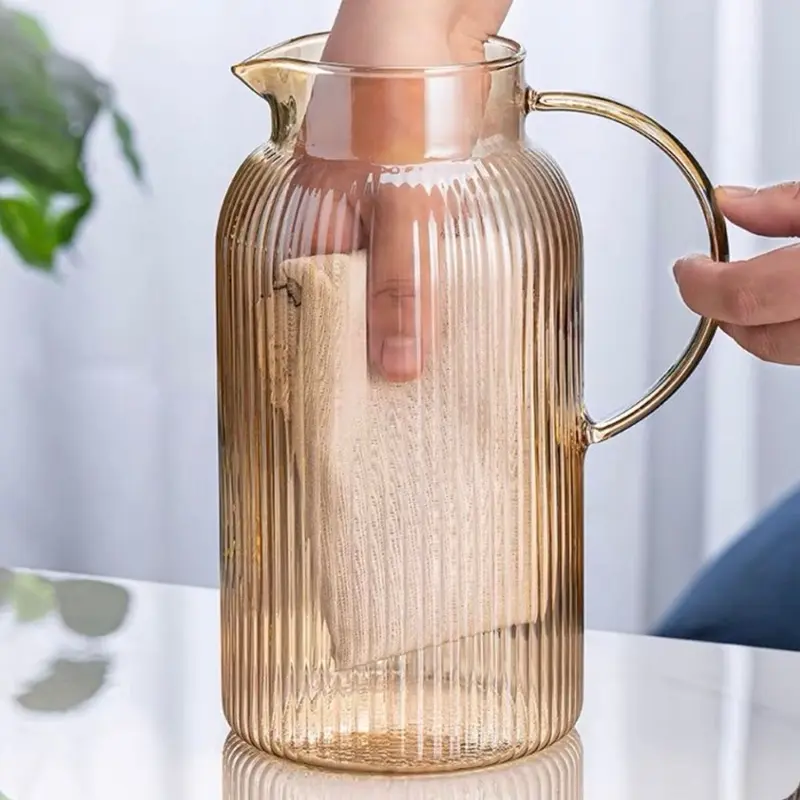 Bình đựnġ Nước Thuỷ Tinh Chịu Nhiệt AB FAMILY Màu Vàng Vân Sọc 3