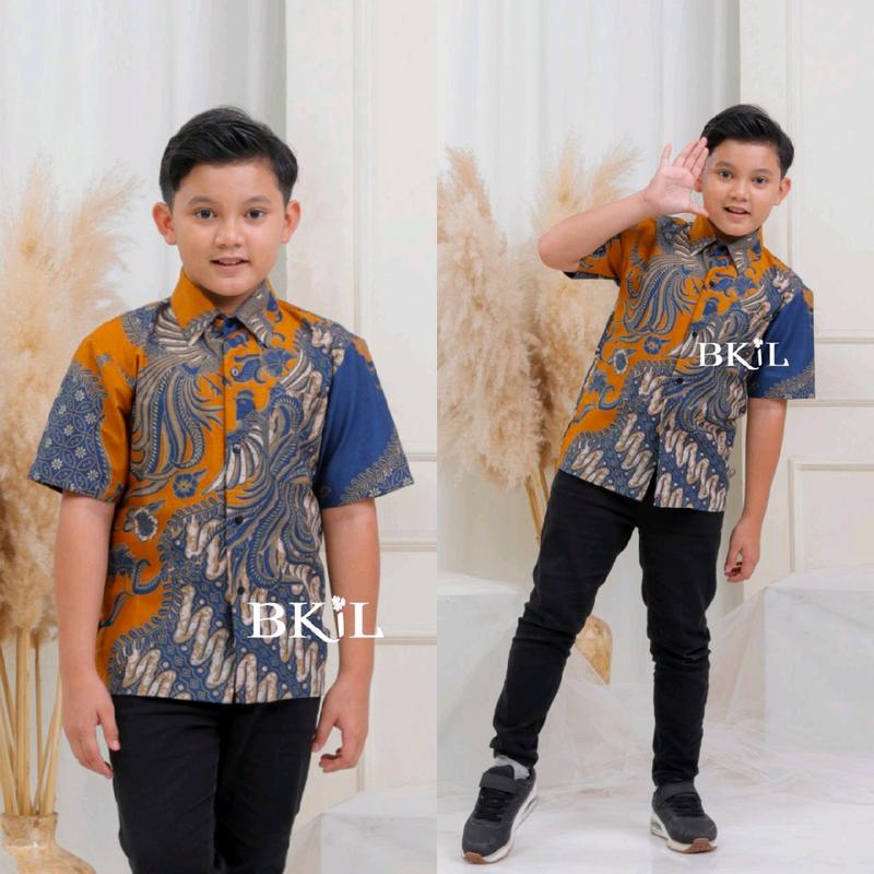 Sarimbit Keluarga Muslim Sarimbit Lebaran Terbaru Couple Gamis Ibu dan Anak Couple Batik Keluarga Couple Gamis Batik Modern Baju Pasangan 1