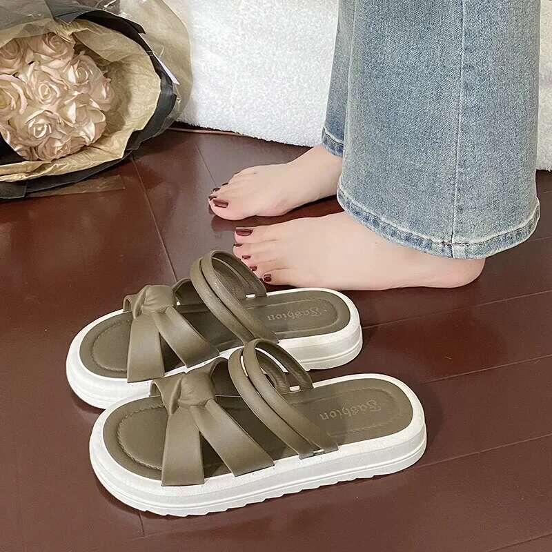 Product Introduction of New Fashionable Versatile Women's Slippers Summer Outer Wear Thick Bottom Anti-Slip PVC Slip-On Sandals From China mary  janes  shoes mules 0