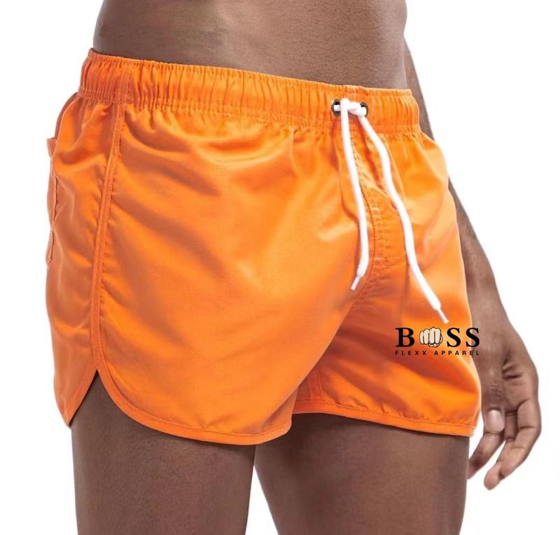 Product Introduction of Men's Summer Sports Shorts Large Trunks Casual Pants Loose Pants Beach Pants Fashion Trend 3