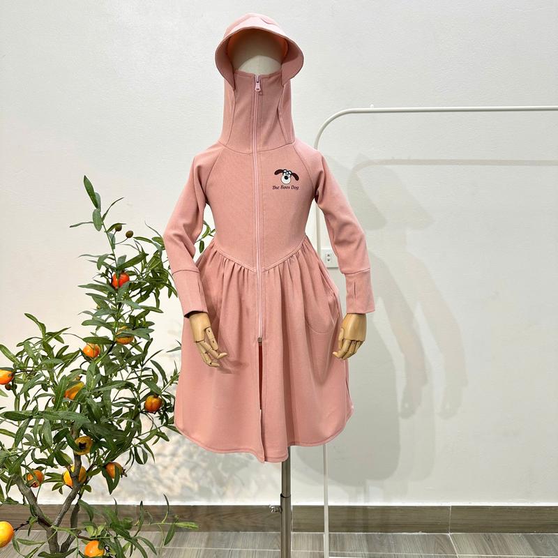[Hello Boutique] Áo chống nắng toàn thân cho bé dáng váy, vải cotton thông hơi ( cotton tổ ong ) mềm mại thoáng khí, mẫu mới 2025.