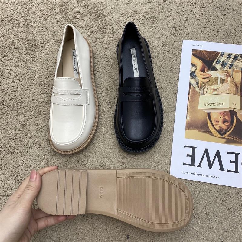 Product Introduction of 3221 Giày Moca Loafer Nữ Giày Màu Kem Đen Có Sẵn Fullbox QCCC 7