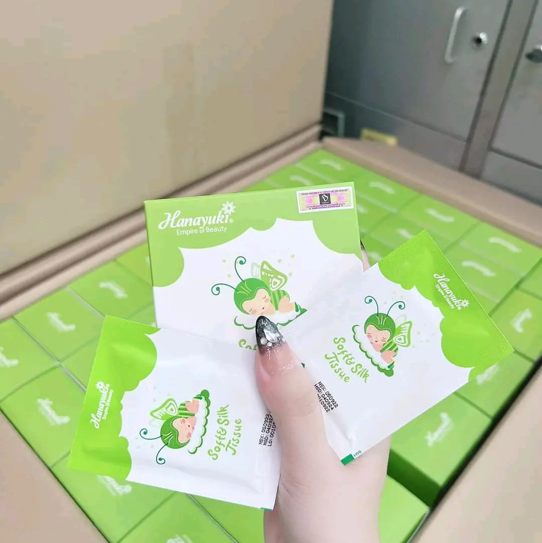 Dung dịch vệ sinh dạng khăn Ướt