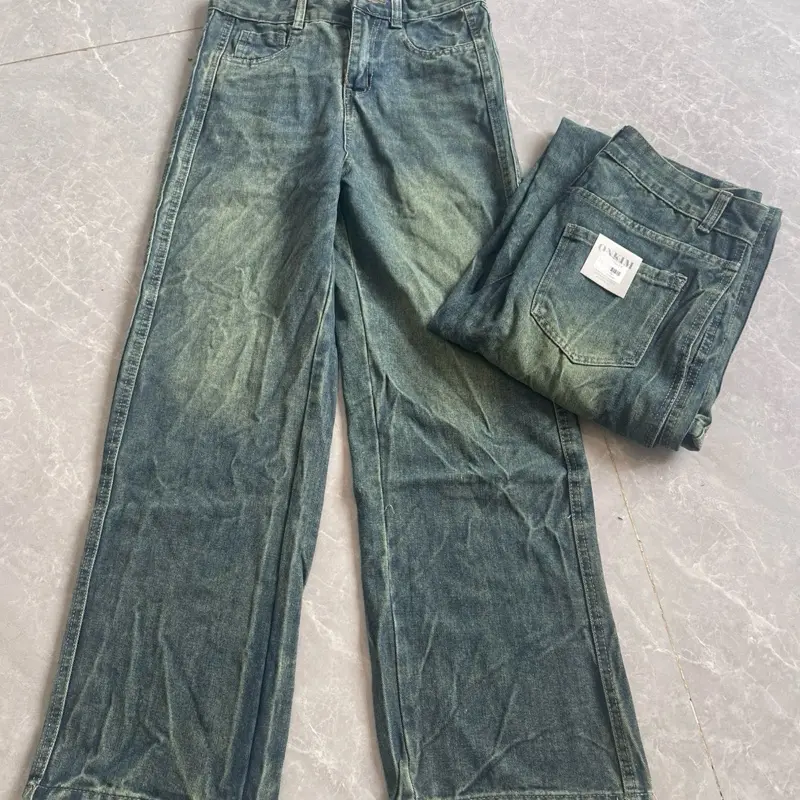 Quần jeans ống suông thiết kế nhăn nổi phong cách cá tình , bụi bụi với màu xanh rêu đậm