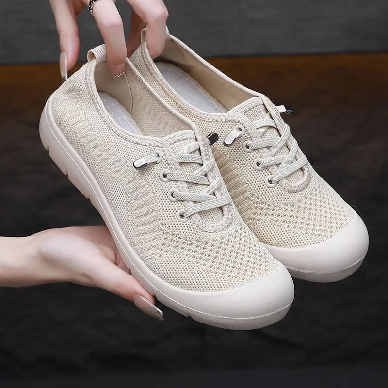 Old Beijing Breathable Soft Bottom Lightweight Women's Shoes Comfortable Slip-on Lazy Shoes Non-Slip Walking Mom Cloth Shoes Girl Footwear Trainers Casual Runner Training Sneakers Closed Running Athletic