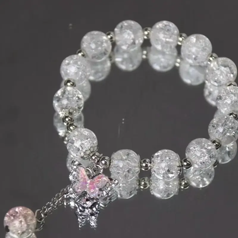 Vòng tay nữ thuỷ tinh charm bướm xinh xắn đáng yêu