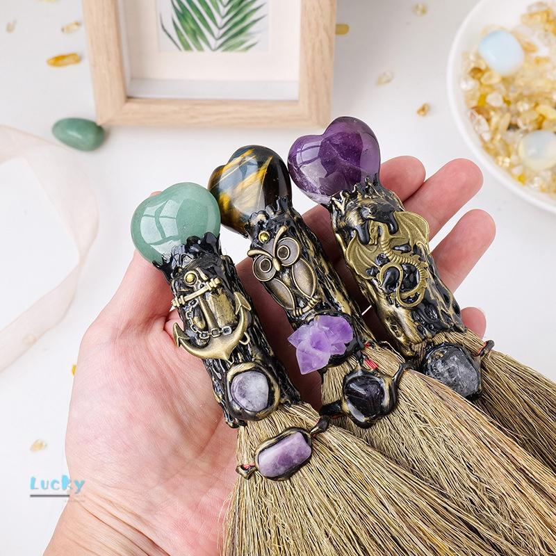 Product Introduction of Chổi Tình Yêu Pha Lê Tự Nhiên Mini Thủ Công, Chổi Ma Thuật Phù Thủy Halloween, Đồ Trang Trí Nhà Cửa, Đồ Trang Trí Pha Lê Xe Hơi, Bán Buôn 8